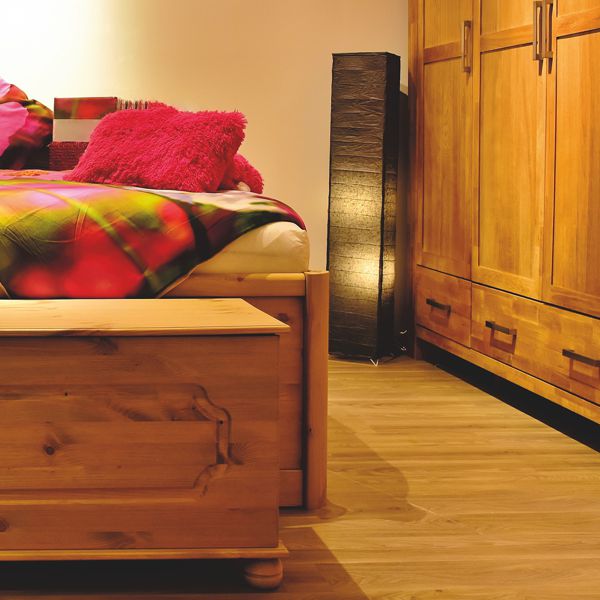 Möbel::<ul> <li>Einbauschränke</li> <li>Tresen</li> <li>Einbauküchen</li> <li>Badmöbel</li> <li>Büroeinrichtungen</li> <li>Reparaturarbeiten</li> <li>u.v.m.</li> </ul> fensterteaser